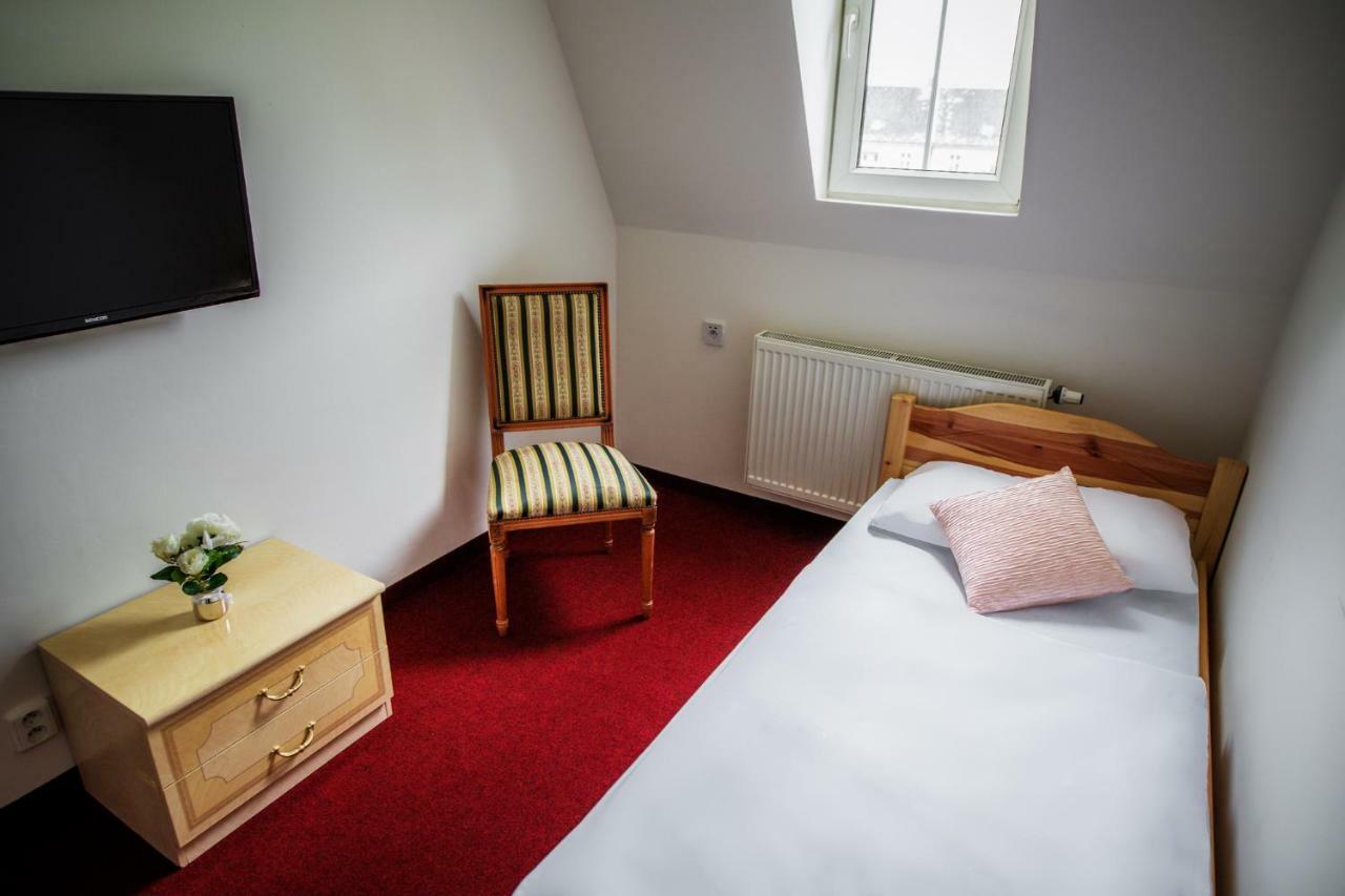 Hotel Dejmalik Litoměřice Esterno foto